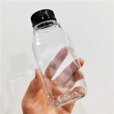 Gerecycleerde mineraalwaterfles